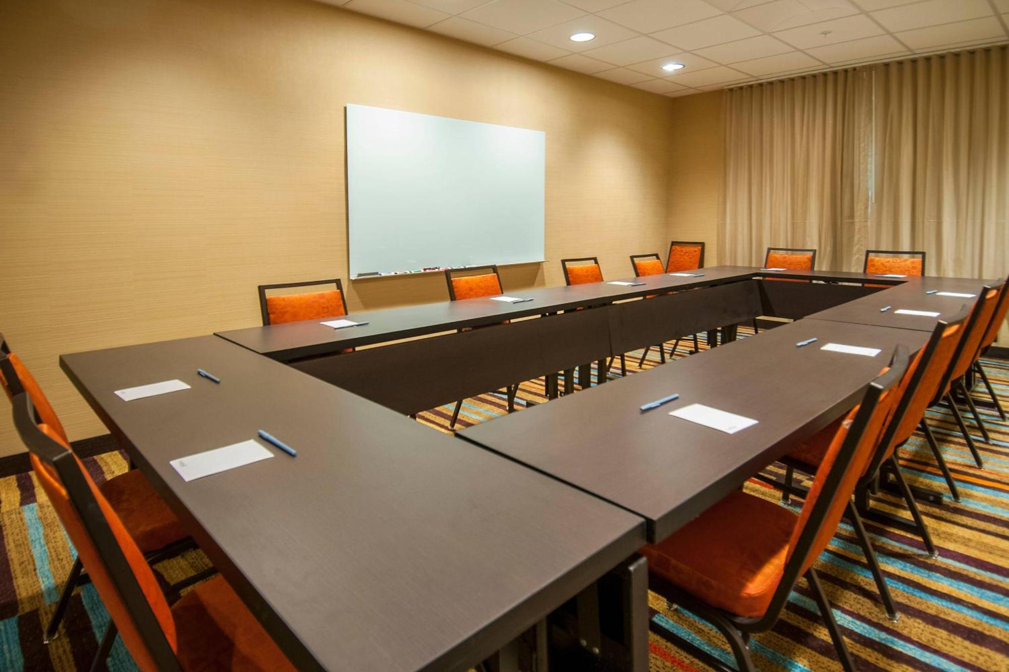 Fairfield Inn & Suites By Marriott Laplace Bagian luar foto