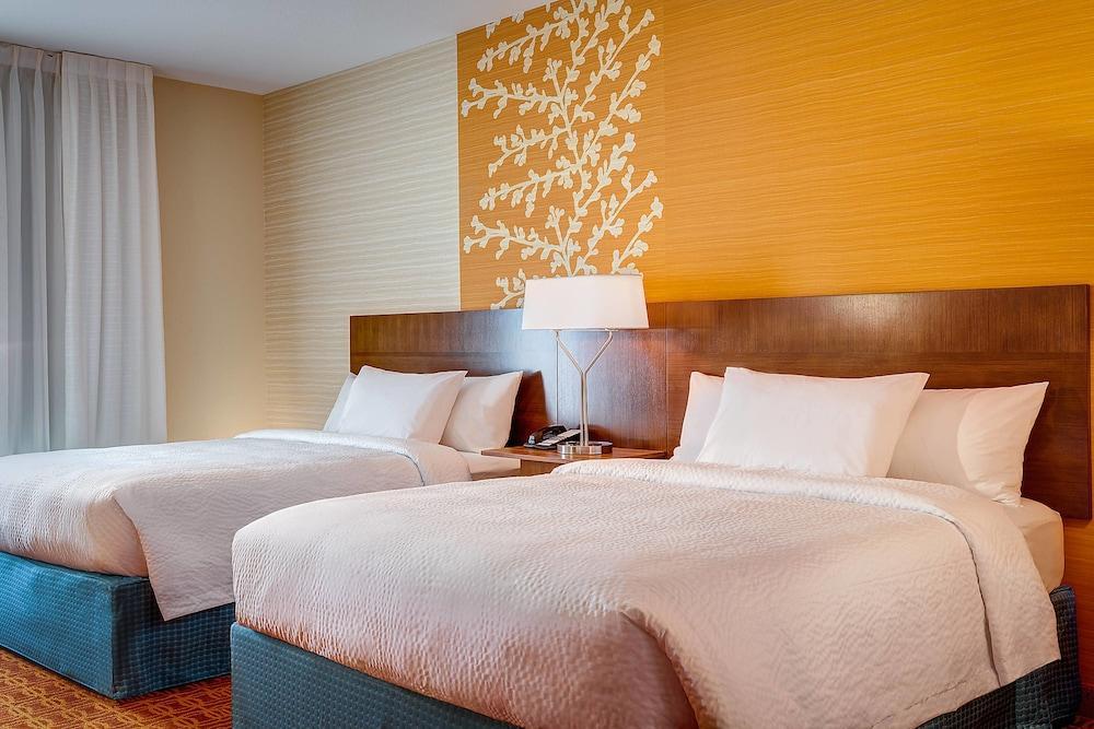 Fairfield Inn & Suites By Marriott Laplace Bagian luar foto